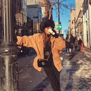 Meet your Posher, Daniela